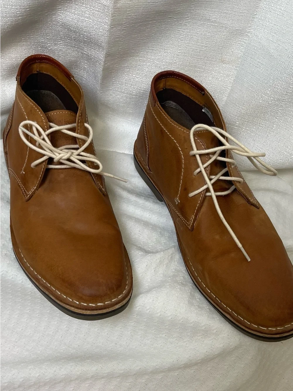 Steve Madden Men's Brown Chukka Boots with Cream Laces